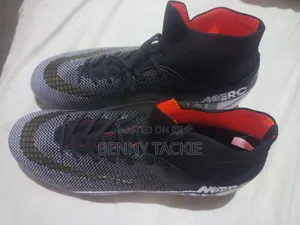 Nike Mercurial Football Boots Size 41