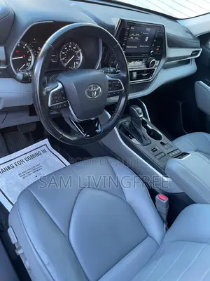 Toyota Highlander XSE 2022 White