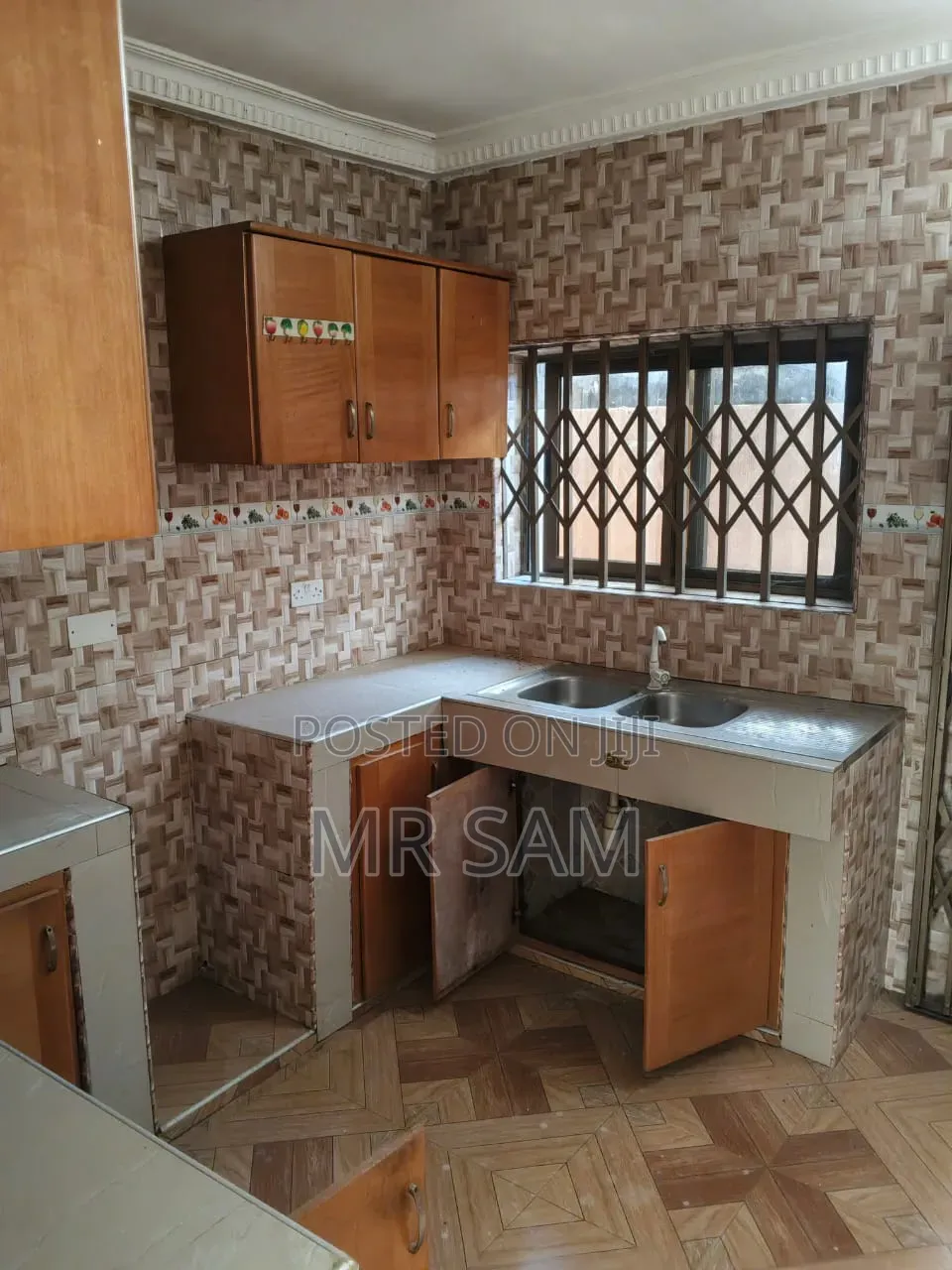 2bdrm Apartment in Scc, West Hills Mall Area for rent