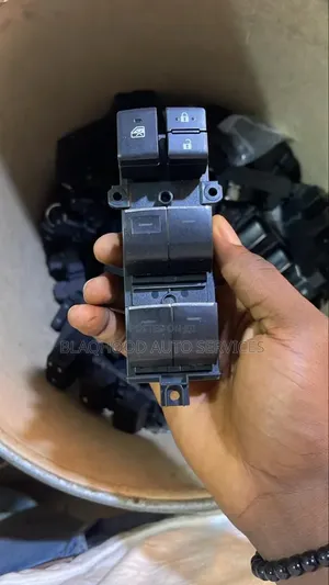 Toyota Corolla 2020-2024 Window Switch Control Available