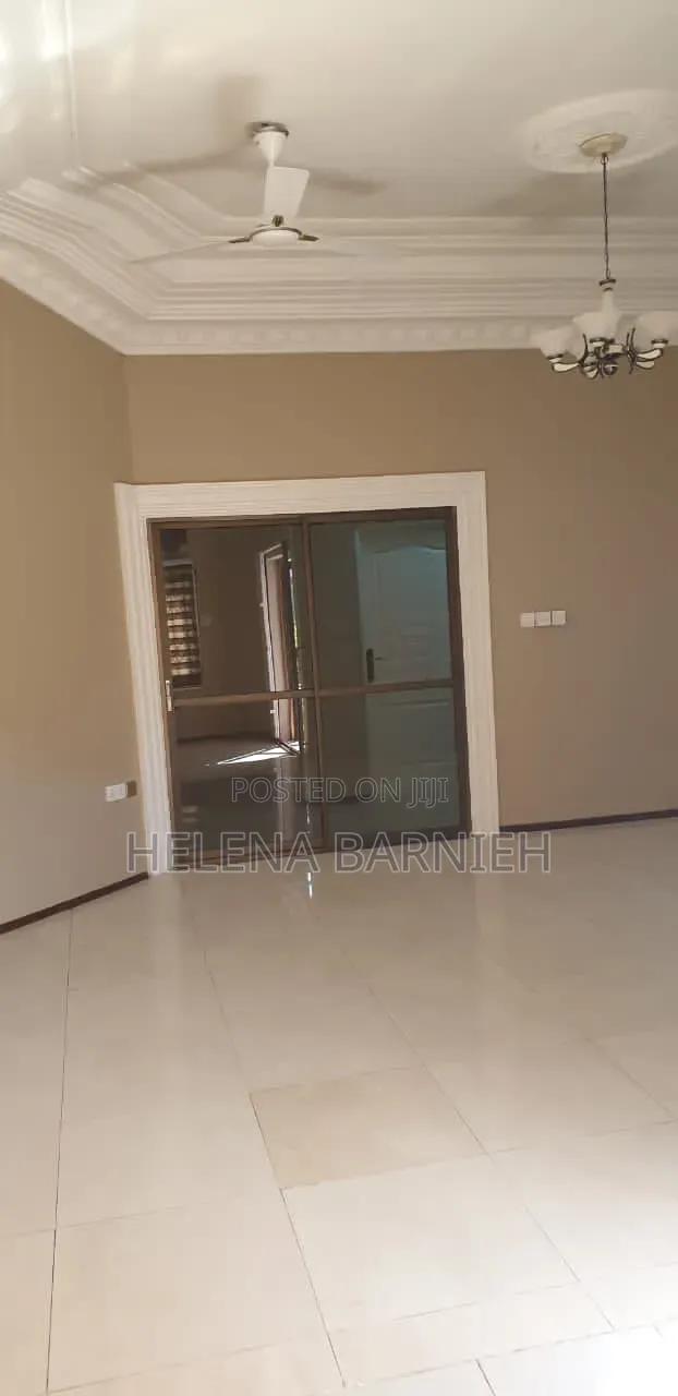 4bdrm House in Helena Estate, The Mall for rent