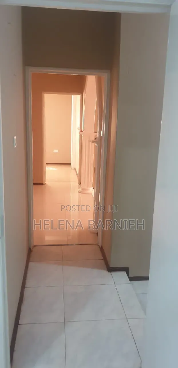 4bdrm House in Helena Estate, The Mall for rent