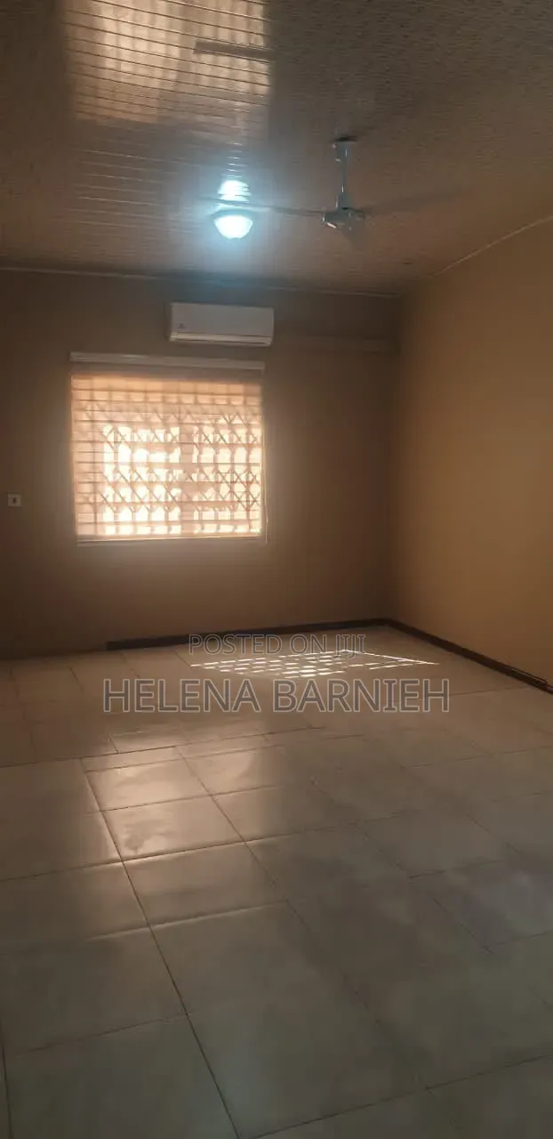 4bdrm House in Helena Estate, The Mall for rent