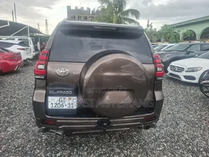 Toyota Land Cruiser Prado 2.7 i 2011 Brown