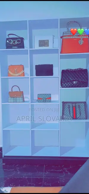 Bag Stand / Open Wardrobe
