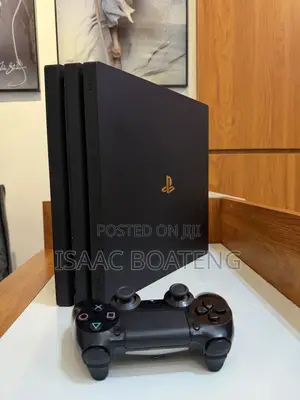 Ps4 Pro 1tb 1 Controller With 8 Games Installed
