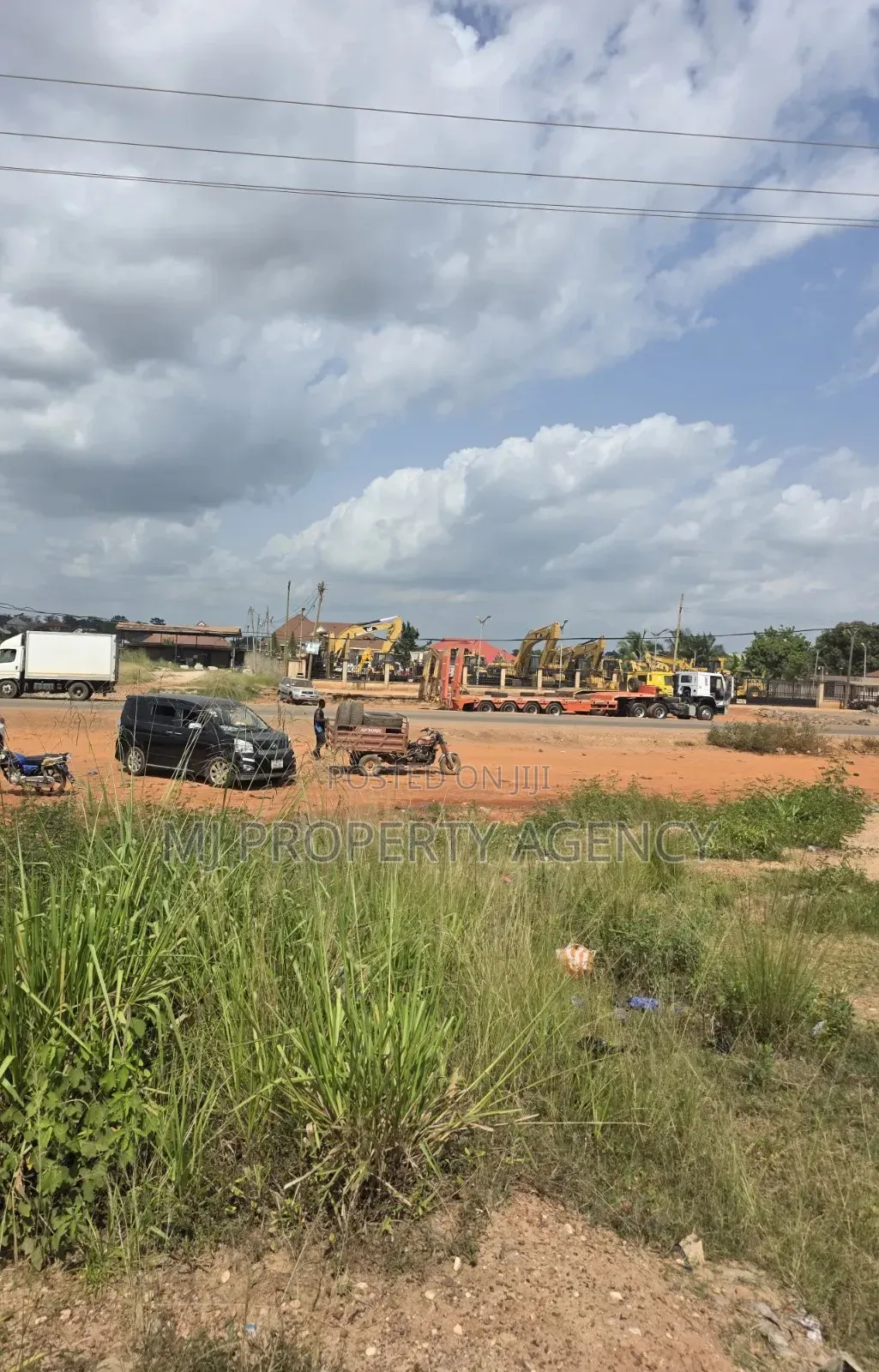 5 Roadside Commercial Land at Pakyi Kumasi