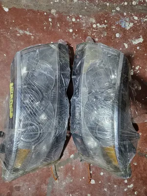 Lincoln MKZ 07 Headlight Available