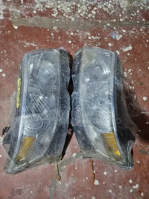 Lincoln MKZ 07 Headlight Available