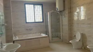 6bdrm House in Mainstay Estates, Airport Residential Area for sale