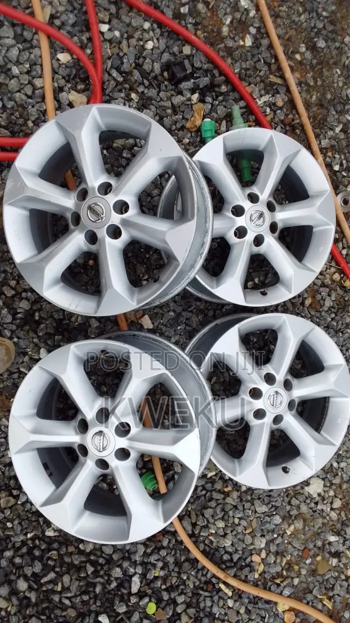 Nissan Navara D40 Alloy Rim 17