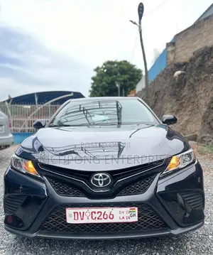 Toyota Camry SE FWD 2020 Black