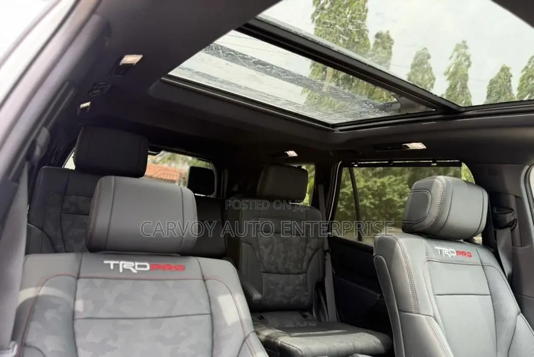 Toyota Sequoia TRD PRO 4WD 2026 White