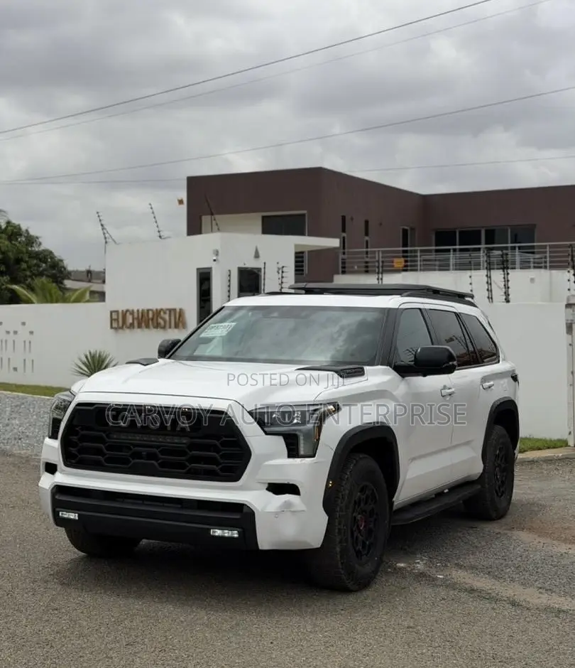 Toyota Sequoia TRD PRO 4WD 2026 White