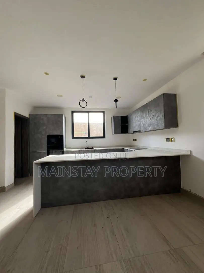 4bdrm Townhouse / Terrace in Mainstay Estates, East Legon for rent