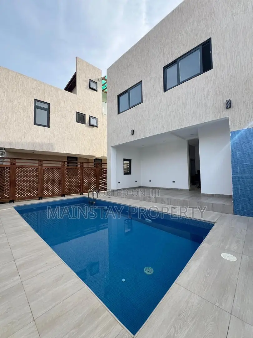 4bdrm Townhouse / Terrace in Mainstay Estates, East Legon for rent