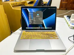 Laptop Apple MacBook Pro 2020 16GB Intel Core i5 SSD 1T