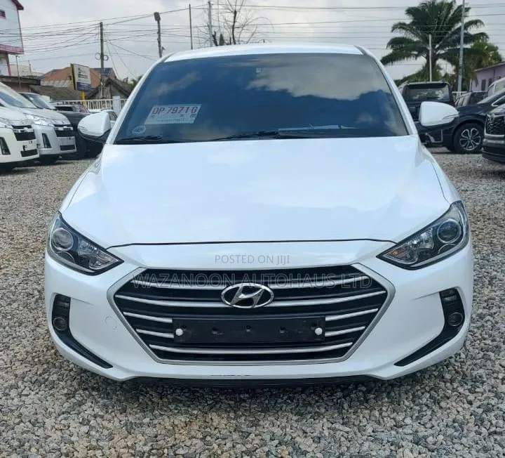 Hyundai Avante 2018 White