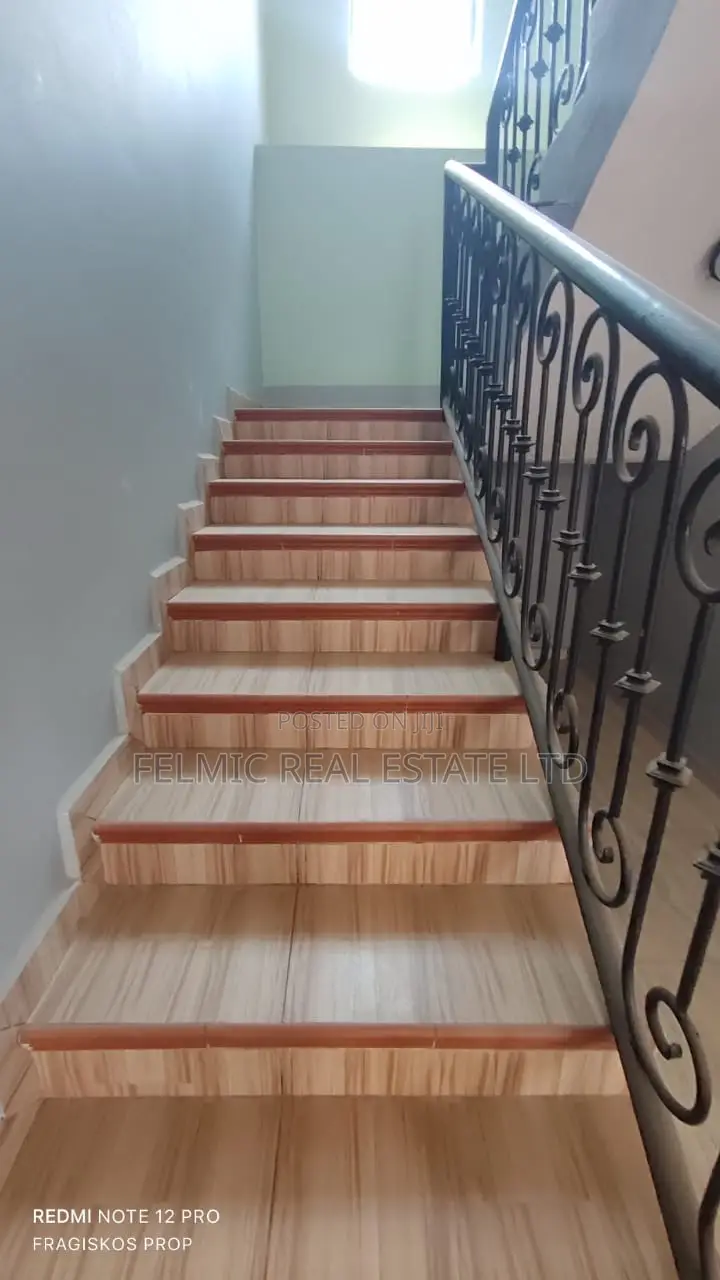 4bdrm House in Felmic Real Estate, Ofankor for rent