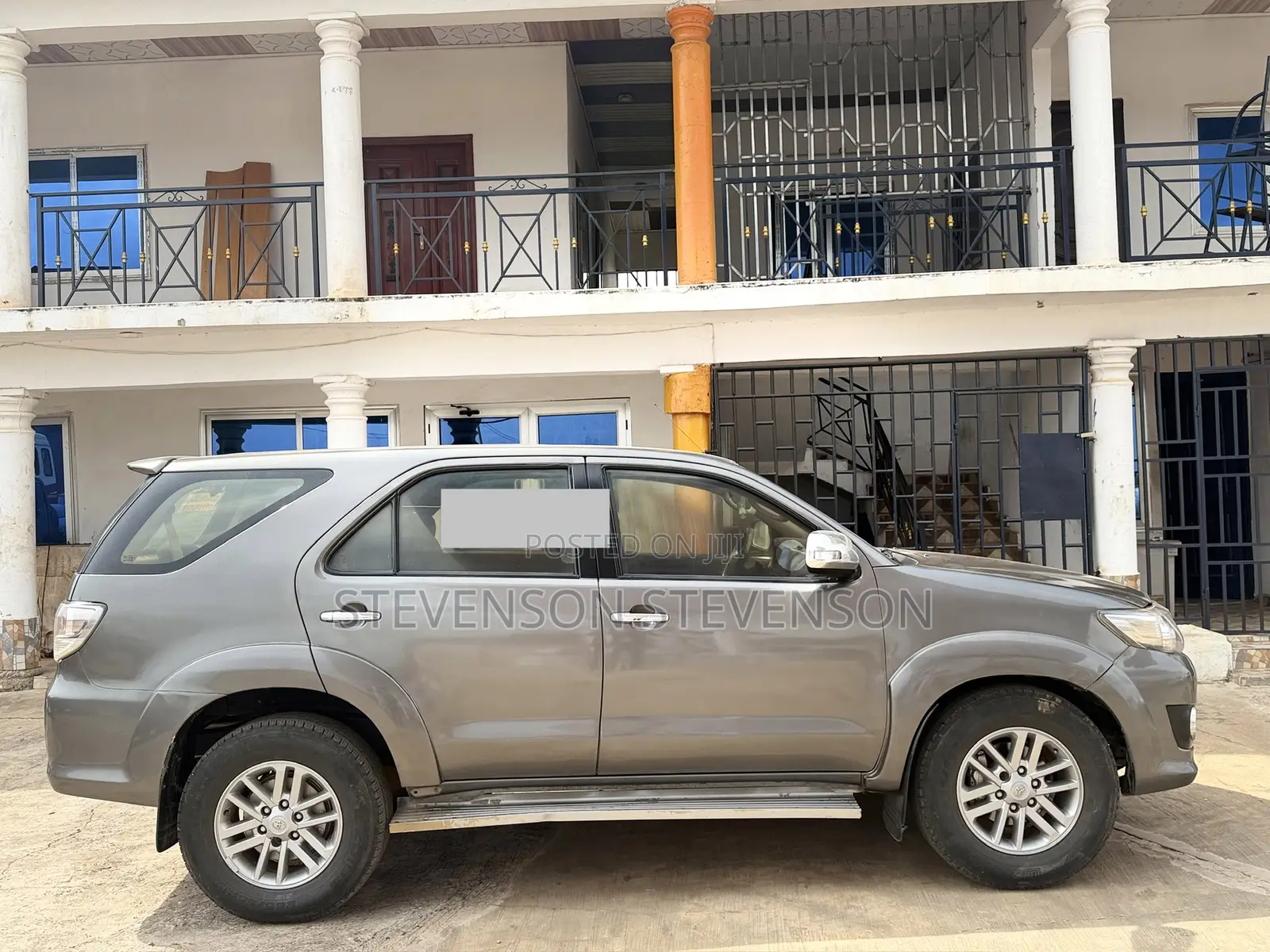 Toyota Fortuner 2.7 RWD 2015 Gold