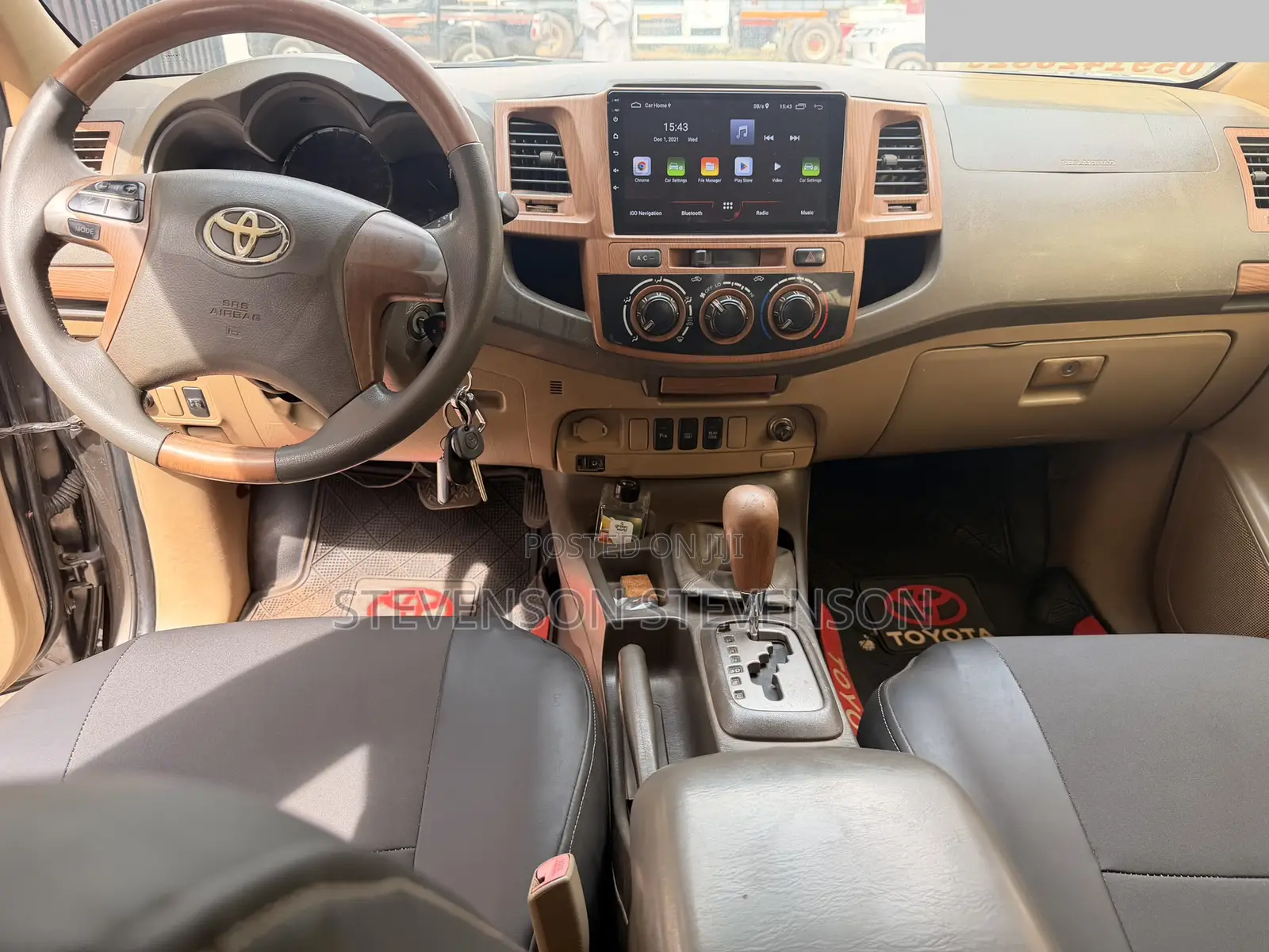 Toyota Fortuner 2.7 RWD 2015 Gold
