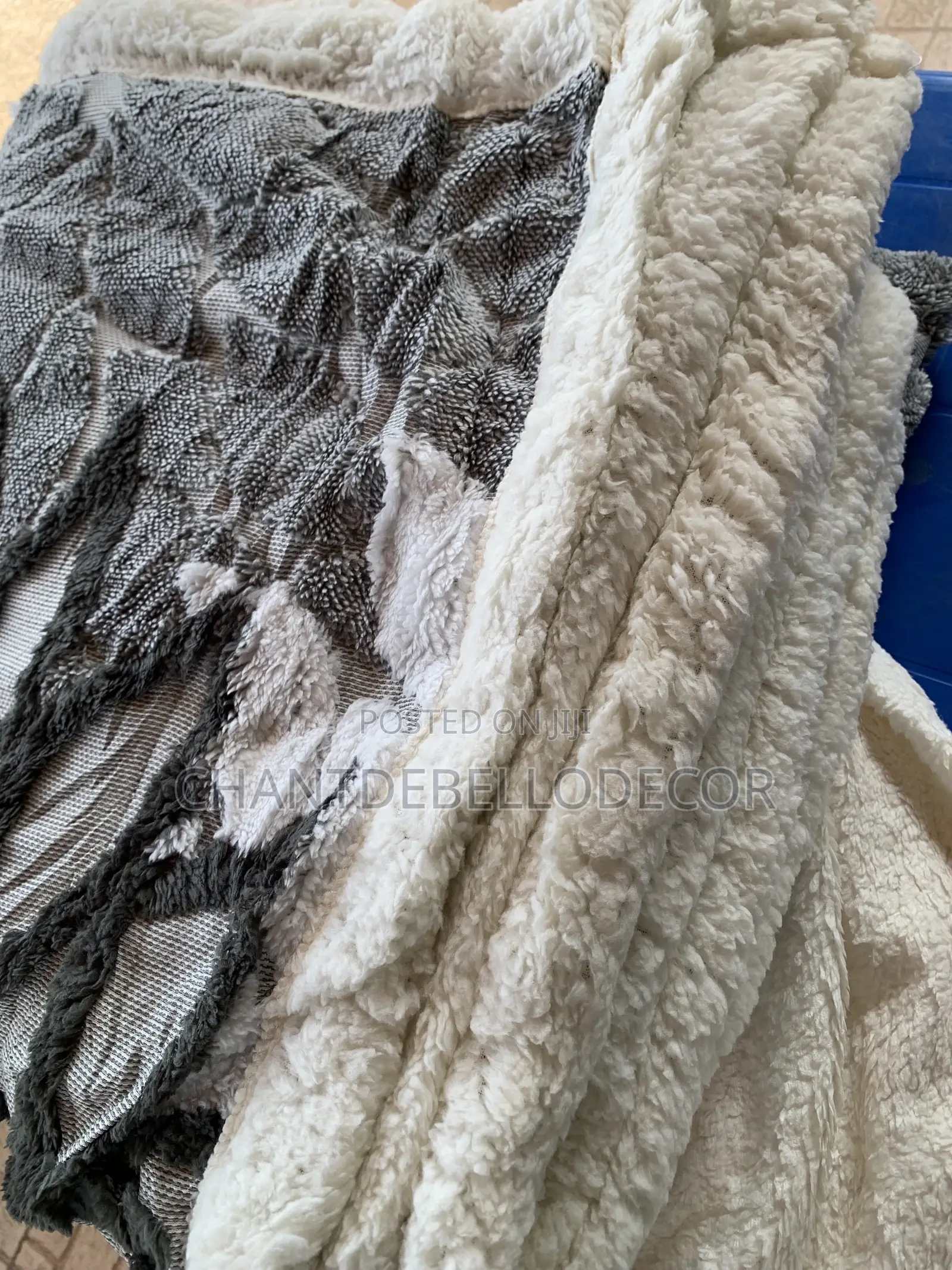 Fashionable Luxury Double-Layer Jacquard 450gsm Blanket 200x230cm