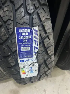 Get Your Quality Tires for Heavy Duty Trucks and Escalators
