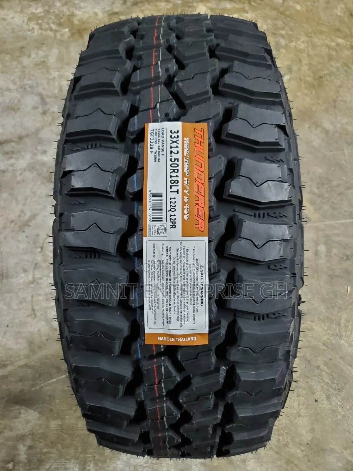 Get Your Quality Tires for Heavy Duty Trucks and Escalators