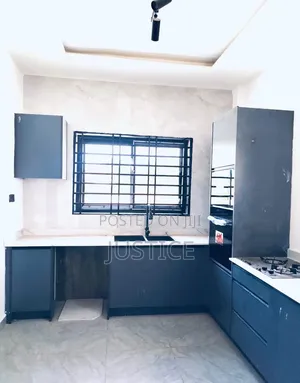 4bdrm House in Adjiringanor, Otano for sale