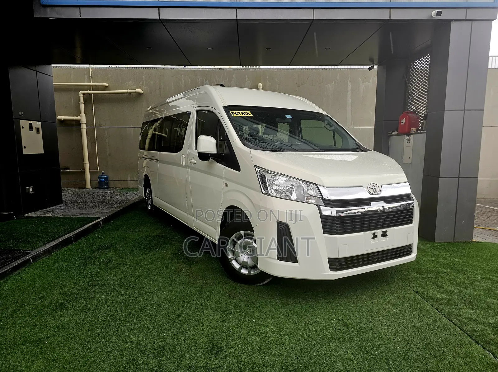 Toyota HiAce 2024 White