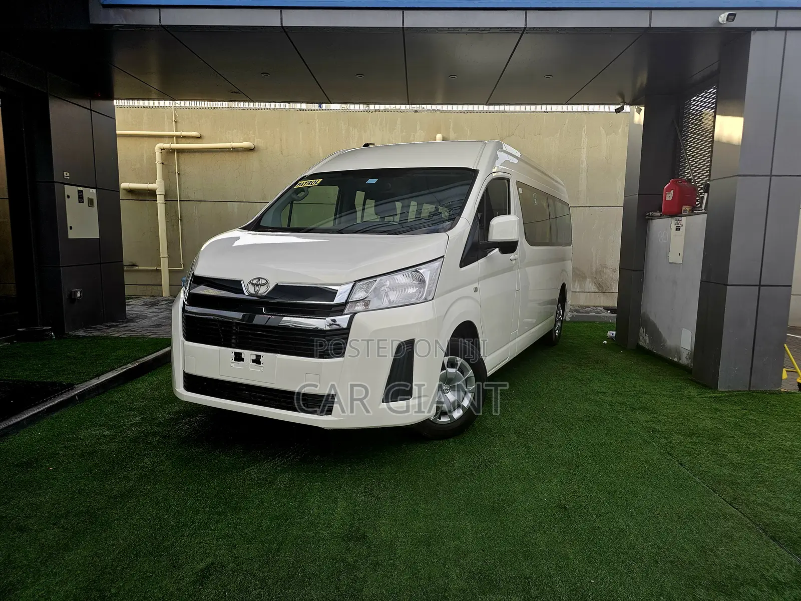 Toyota HiAce 2024 White