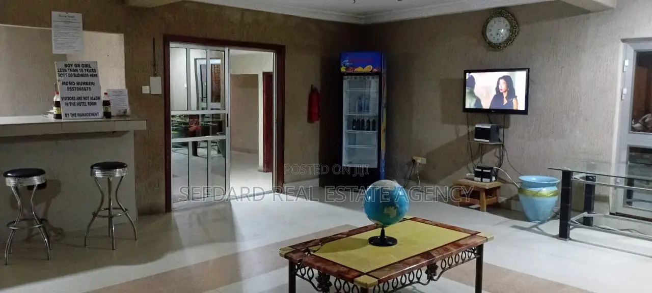 Hotel For Sale – Amasaman Kutunse