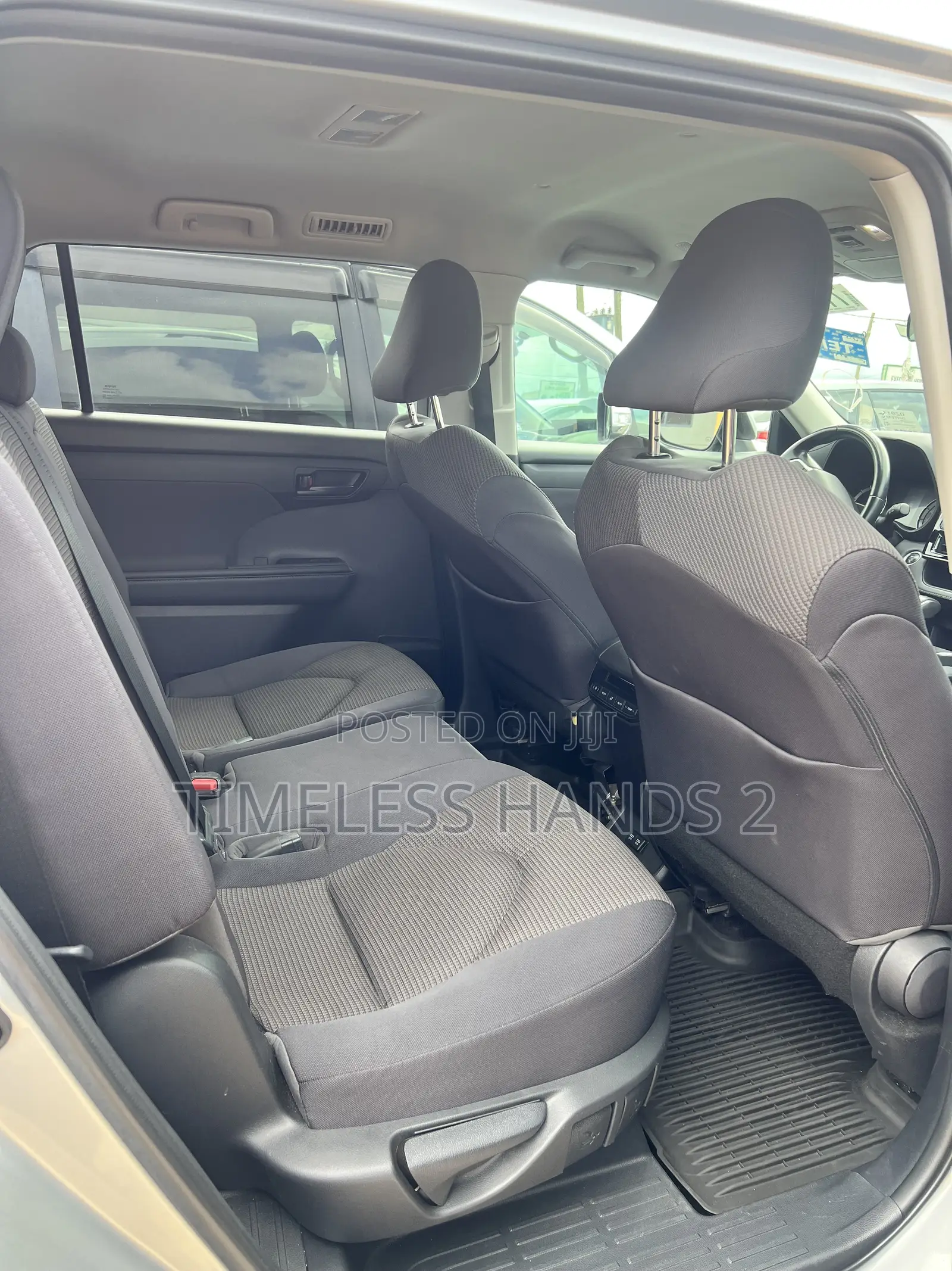 Toyota Highlander Limited 2021 Silver