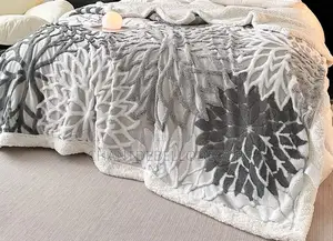 Fashionable Luxury Double-Layer Jacquard 450gsm Blanket 200x230cm