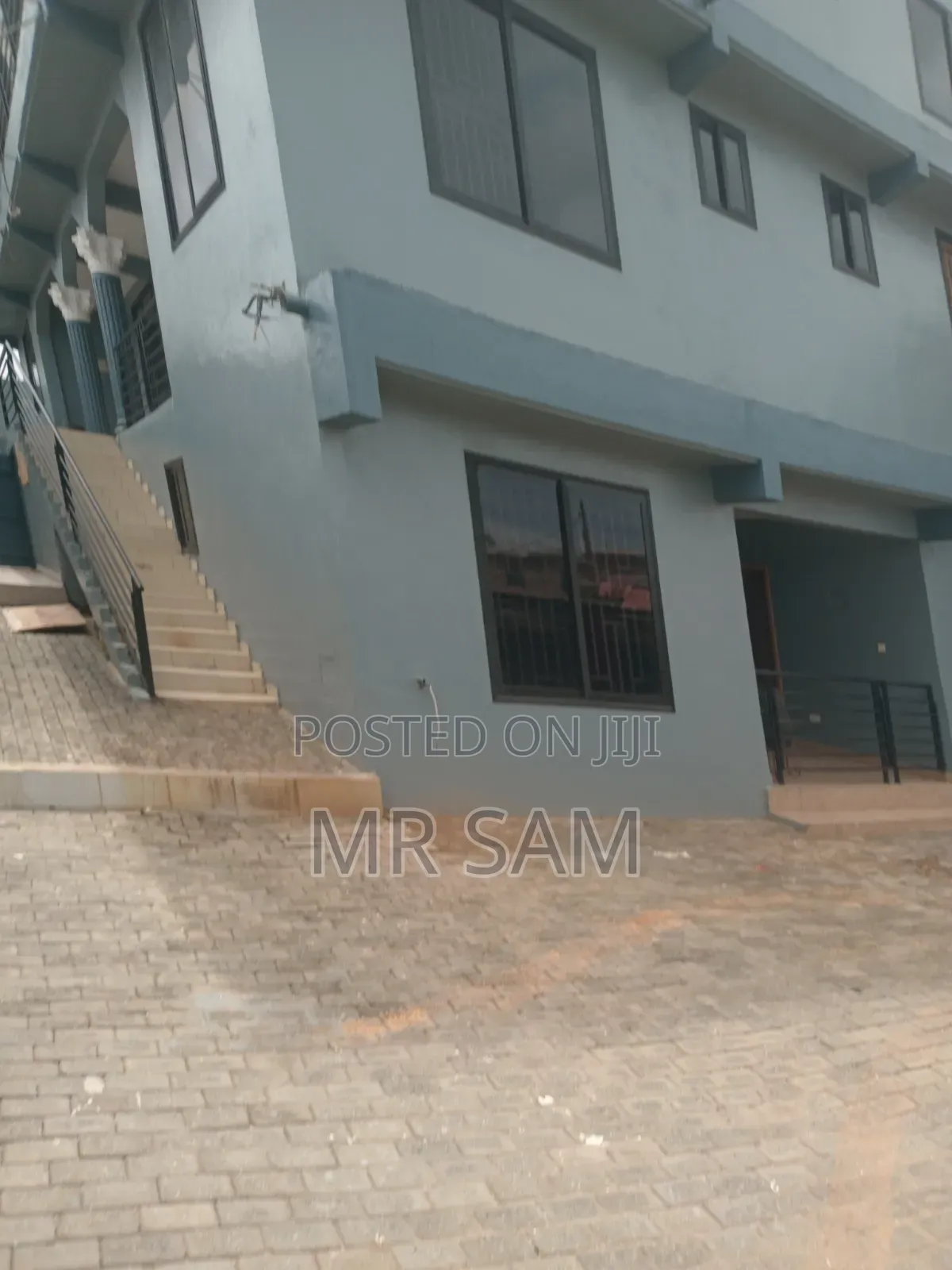 6bdrm Apartment in Sam Properties, Mallam for sale