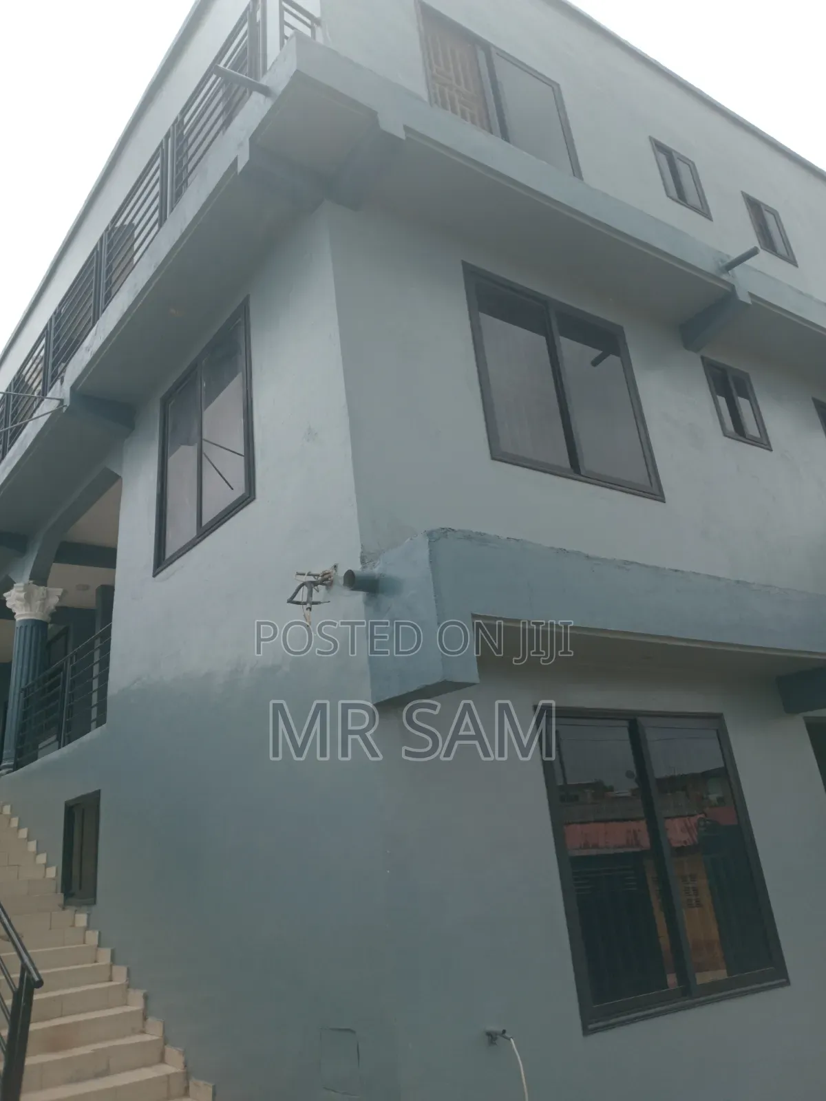 6bdrm Apartment in Sam Properties, Mallam for sale