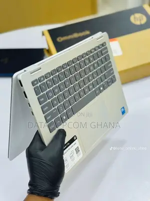 New Laptop HP OmniBook 5 Flip 14-fp0023dx 16GB Intel Core i7 SSD 512GB