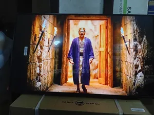 Samsung 43” Uhd Smart Tv With Sharp Colorful Display