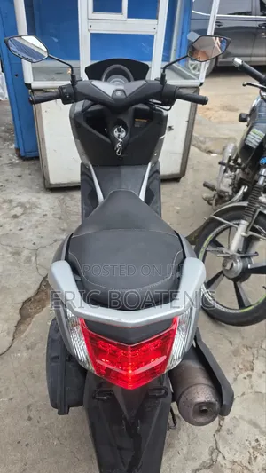Yamaha NMAX 125 2015 Gray