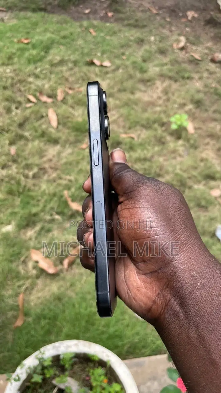 Apple iPhone 15 Pro Max 512 GB Black