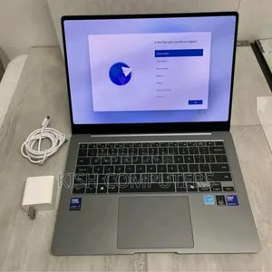 New Samsung Galaxy Book5 Pro 32GB Intel Core Ultra 7 SSHD (Hybrid) 1T