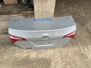 Original Home Used Boots for Toyota Corolla 2015 and All Types Availab
