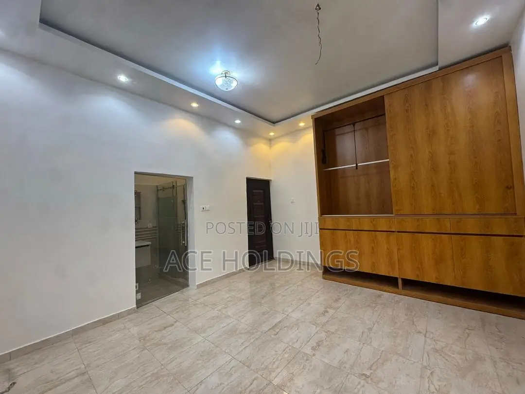 2bdrm Apartment in East Legon, American House for rent