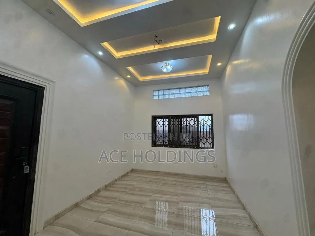 2bdrm Apartment in East Legon, American House for rent