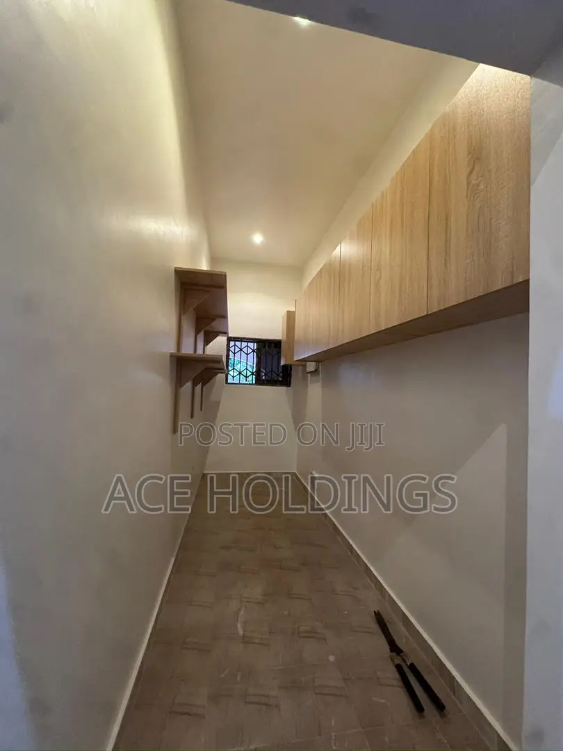 2bdrm Apartment in East Legon, American House for rent