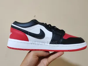 Dunk Sneakers