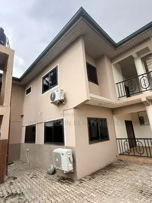 3bdrm Duplex in Community 18 Area, Spintex for rent