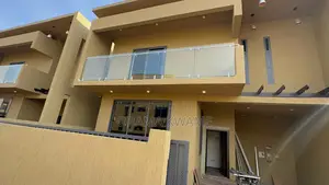 4bdrm Mansion in Gringo Lynks Premium, Manet Court for rent