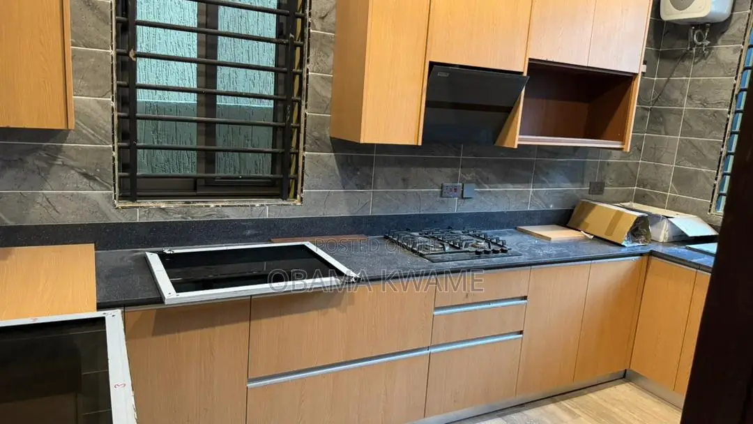 4bdrm Mansion in Gringo Lynks Premium, Manet Court for rent
