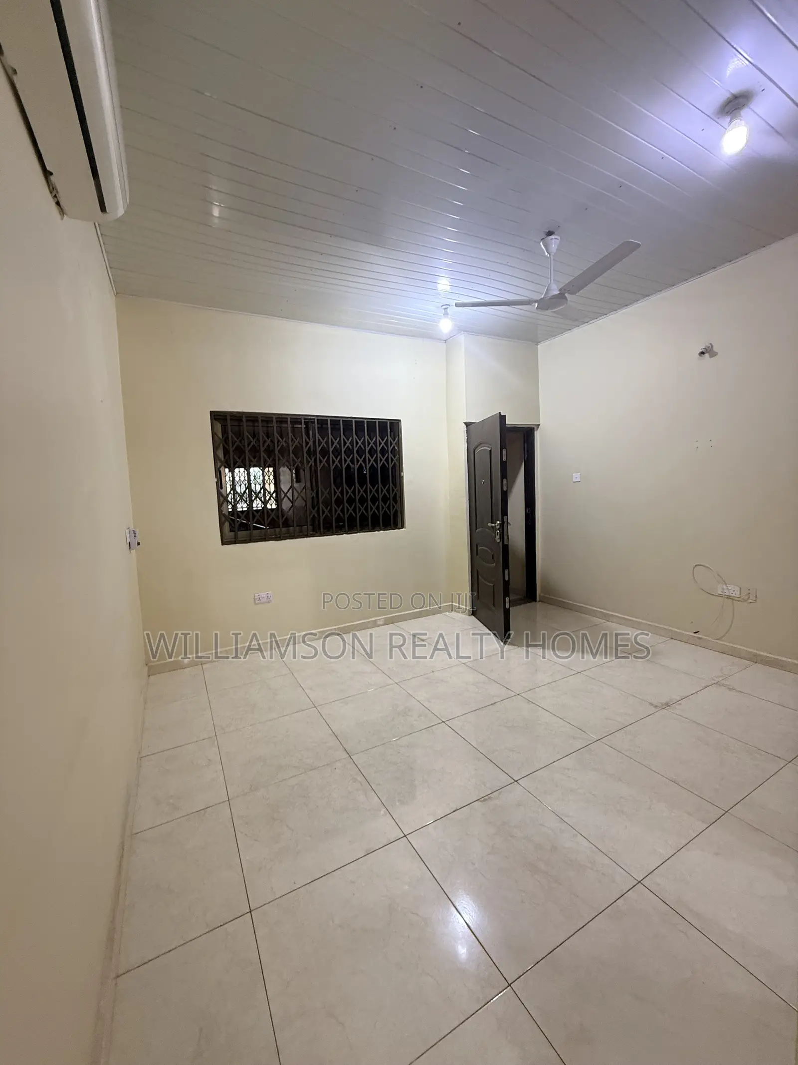 3bdrm Duplex in Community 18 Area, Spintex for rent